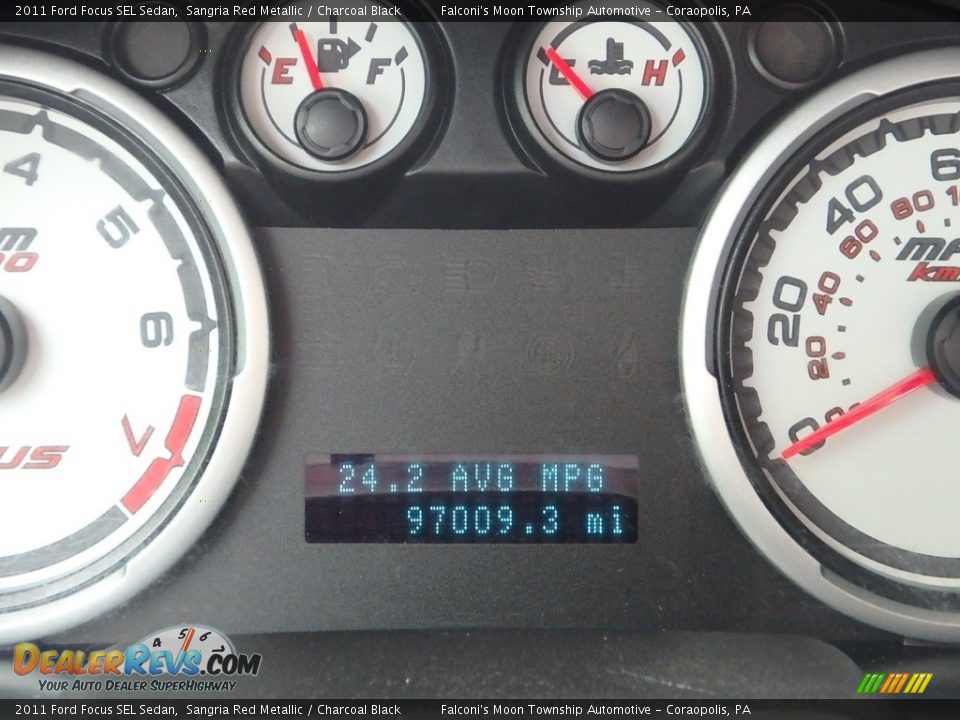 2011 Ford Focus SEL Sedan Sangria Red Metallic / Charcoal Black Photo #25