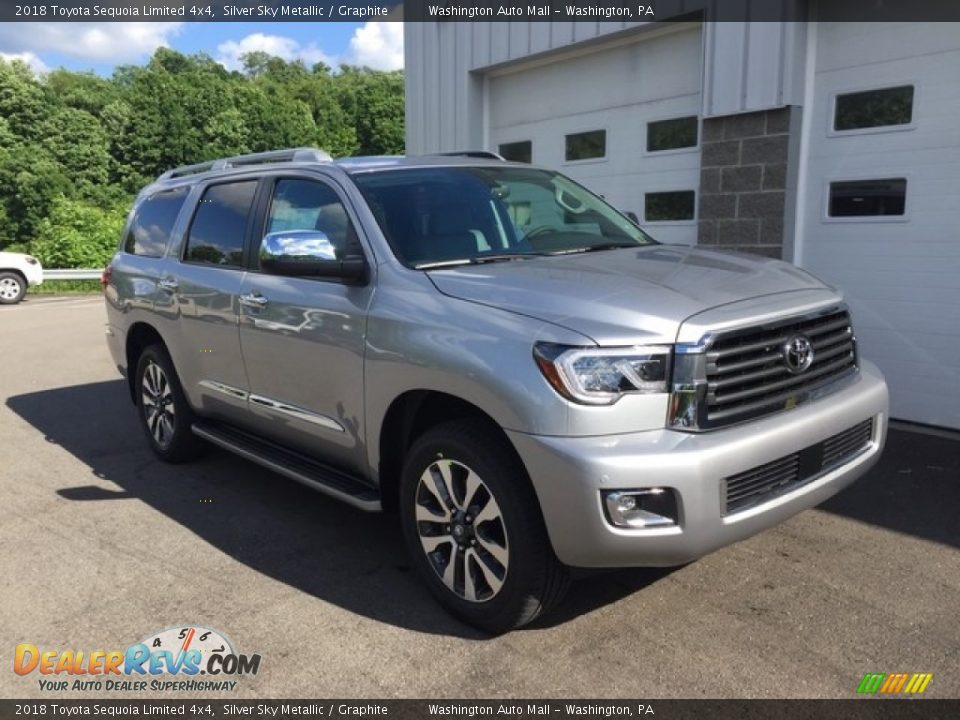 Front 3/4 View of 2018 Toyota Sequoia Limited 4x4 Photo #1