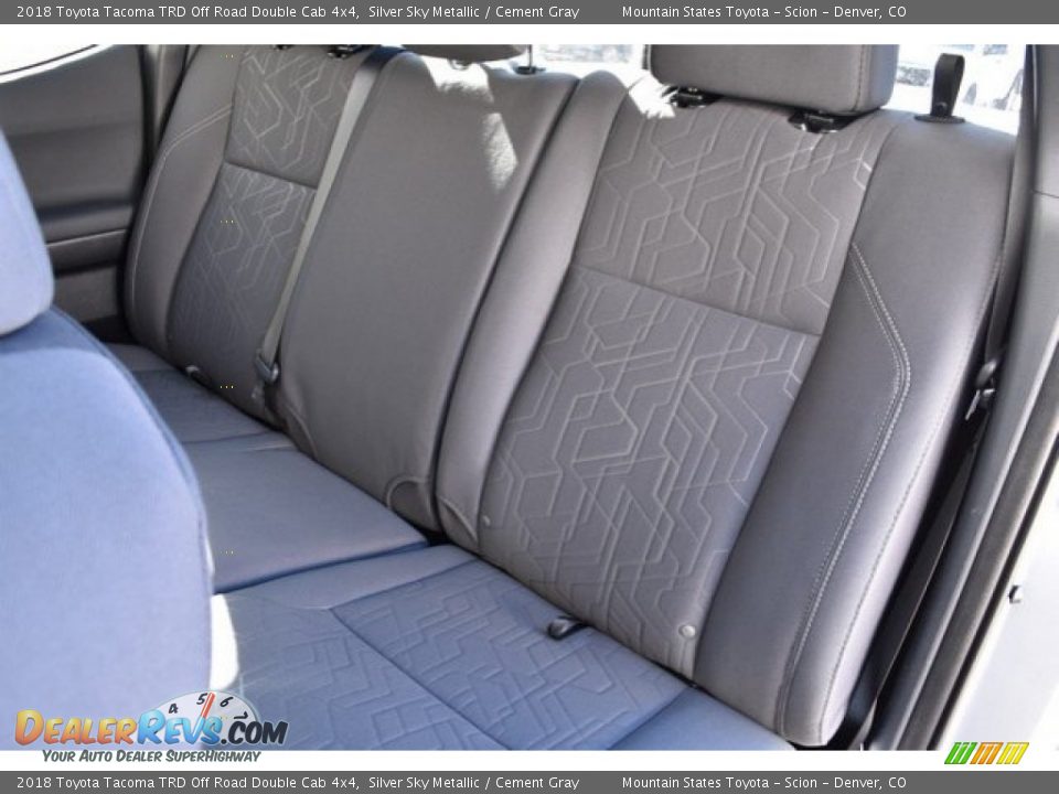 2018 Toyota Tacoma TRD Off Road Double Cab 4x4 Silver Sky Metallic / Cement Gray Photo #15