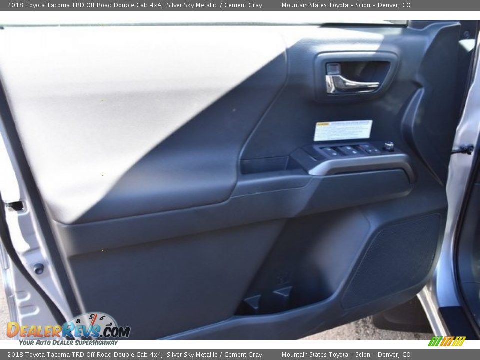 2018 Toyota Tacoma TRD Off Road Double Cab 4x4 Silver Sky Metallic / Cement Gray Photo #19