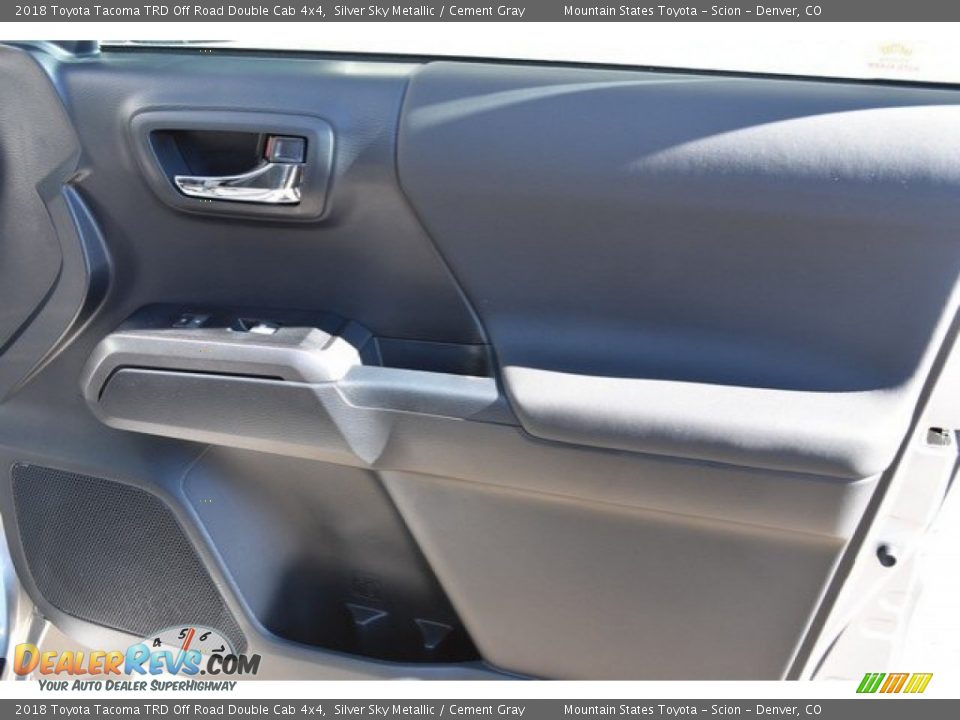 2018 Toyota Tacoma TRD Off Road Double Cab 4x4 Silver Sky Metallic / Cement Gray Photo #21