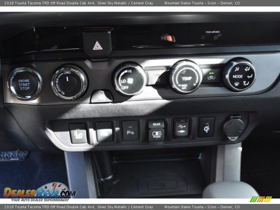 2018 Toyota Tacoma TRD Off Road Double Cab 4x4 Silver Sky Metallic / Cement Gray Photo #28