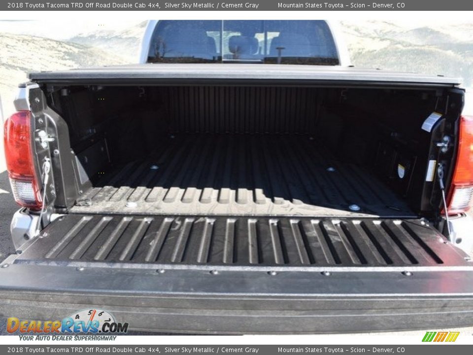 2018 Toyota Tacoma TRD Off Road Double Cab 4x4 Silver Sky Metallic / Cement Gray Photo #30