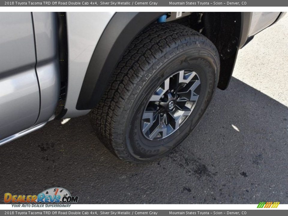 2018 Toyota Tacoma TRD Off Road Double Cab 4x4 Silver Sky Metallic / Cement Gray Photo #33
