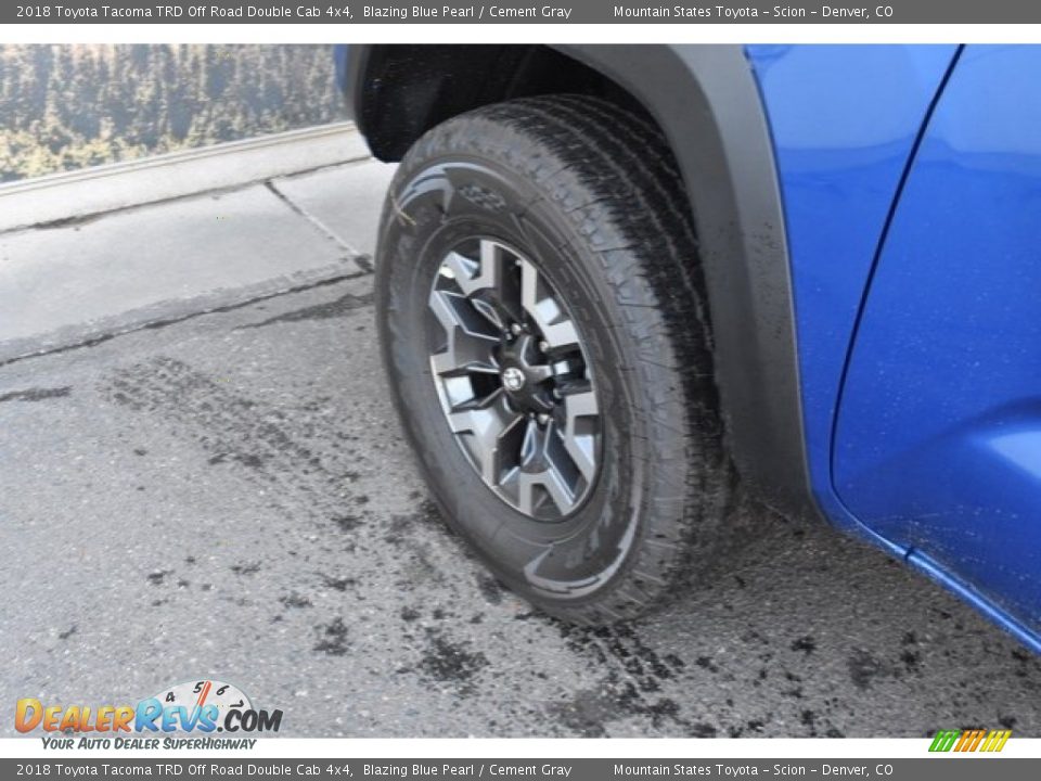 2018 Toyota Tacoma TRD Off Road Double Cab 4x4 Blazing Blue Pearl / Cement Gray Photo #12