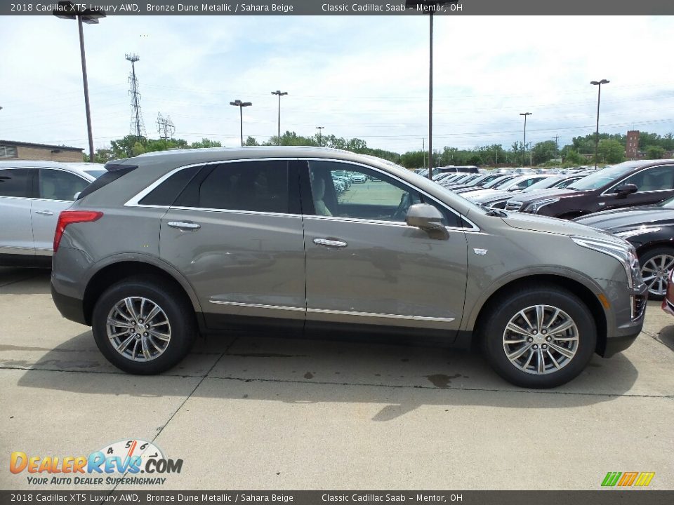2018 Cadillac XT5 Luxury AWD Bronze Dune Metallic / Sahara Beige Photo #2