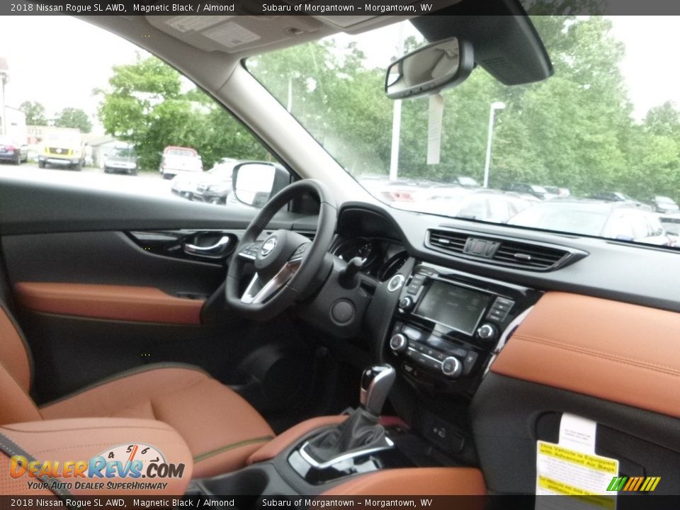 2018 Nissan Rogue SL AWD Magnetic Black / Almond Photo #12