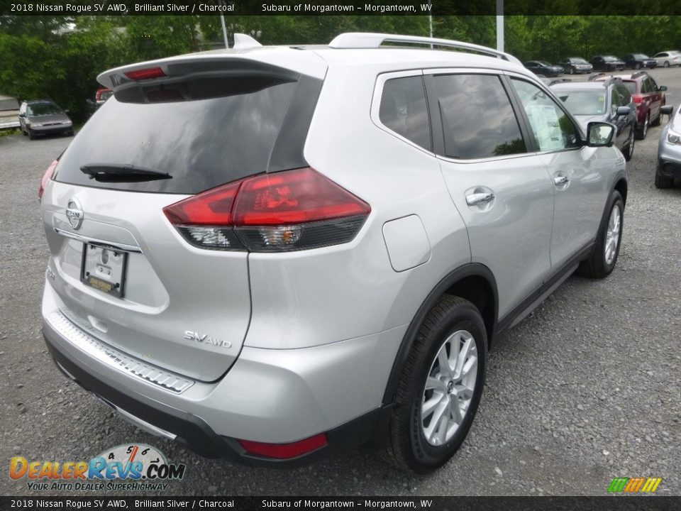 2018 Nissan Rogue SV AWD Brilliant Silver / Charcoal Photo #4