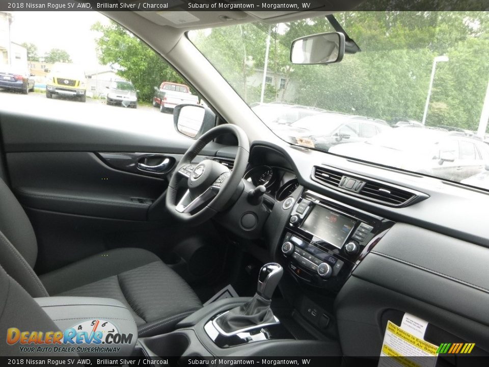 2018 Nissan Rogue SV AWD Brilliant Silver / Charcoal Photo #11