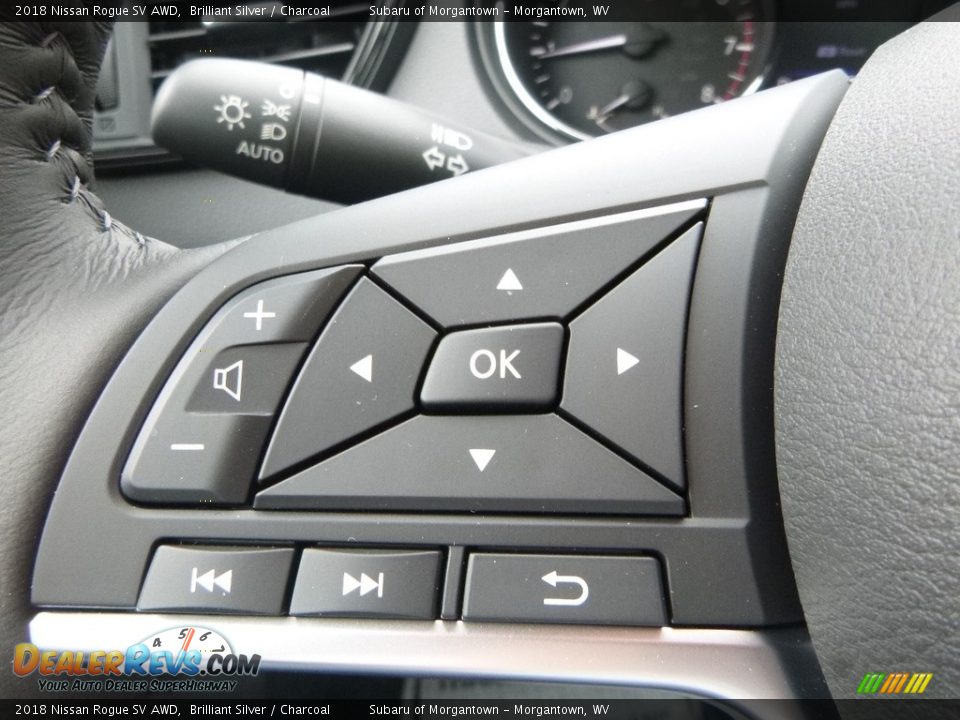 2018 Nissan Rogue SV AWD Brilliant Silver / Charcoal Photo #20