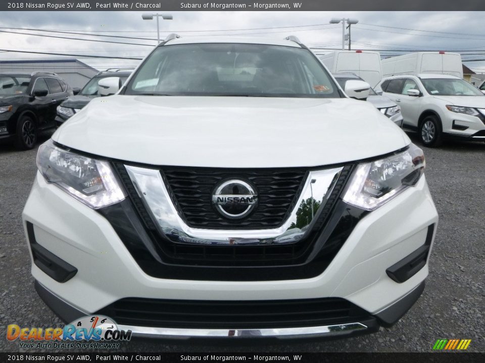 2018 Nissan Rogue SV AWD Pearl White / Charcoal Photo #9