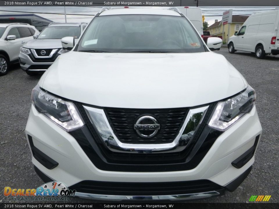 2018 Nissan Rogue SV AWD Pearl White / Charcoal Photo #9