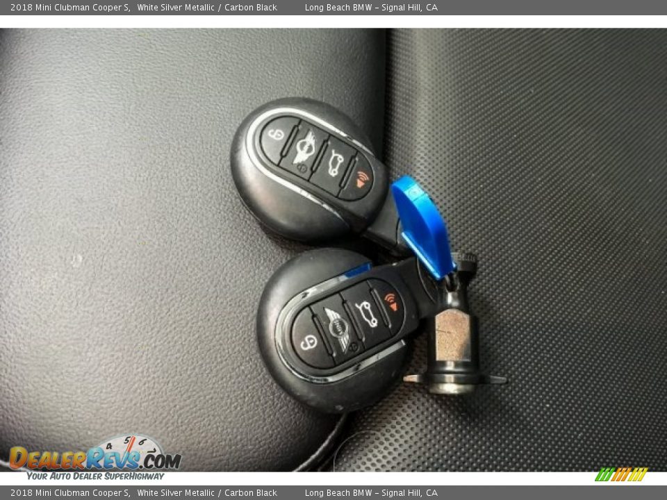 2018 Mini Clubman Cooper S White Silver Metallic / Carbon Black Photo #11
