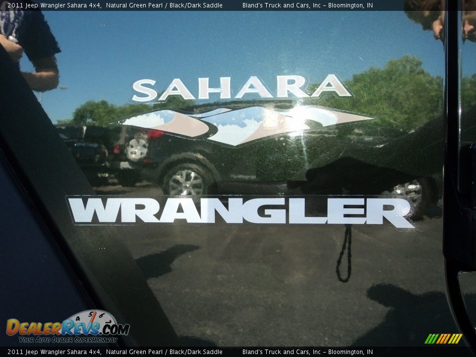 2011 Jeep Wrangler Sahara 4x4 Natural Green Pearl / Black/Dark Saddle Photo #24