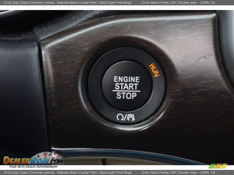 2018 Jeep Grand Cherokee Limited Diamond Black Crystal Pearl / Black/Light Frost Beige Photo #9