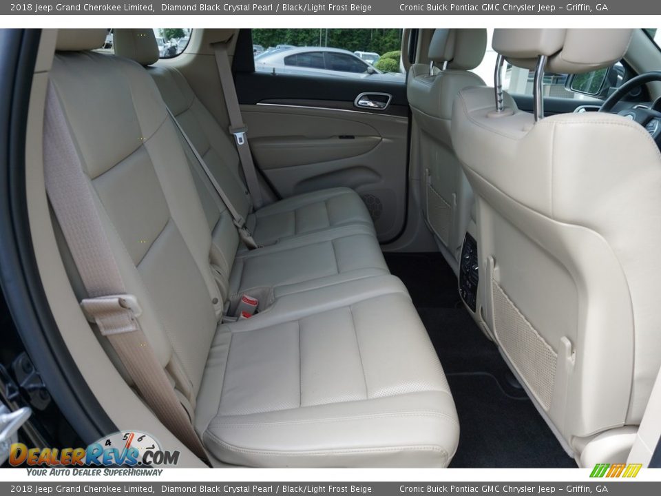 2018 Jeep Grand Cherokee Limited Diamond Black Crystal Pearl / Black/Light Frost Beige Photo #17