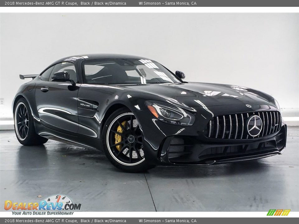 Front 3/4 View of 2018 Mercedes-Benz AMG GT R Coupe Photo #12