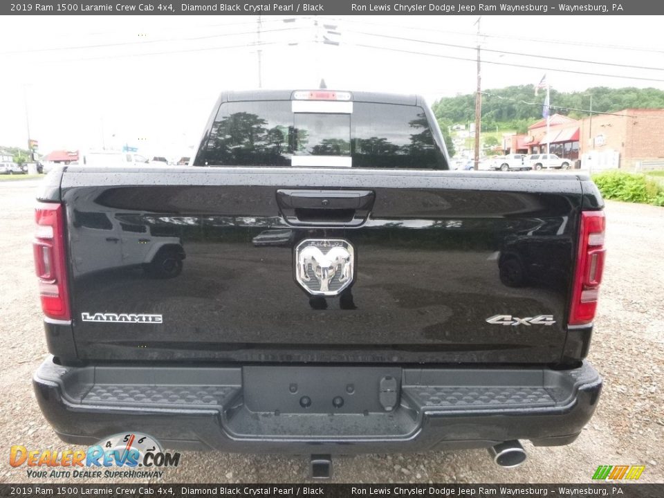 2019 Ram 1500 Laramie Crew Cab 4x4 Diamond Black Crystal Pearl / Black Photo #4