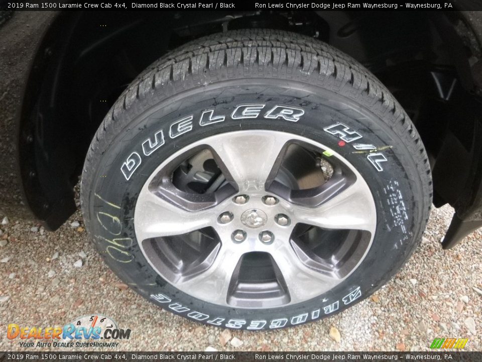 2019 Ram 1500 Laramie Crew Cab 4x4 Diamond Black Crystal Pearl / Black Photo #9