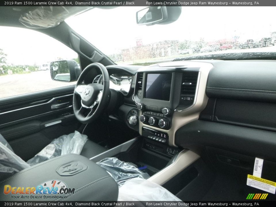 2019 Ram 1500 Laramie Crew Cab 4x4 Diamond Black Crystal Pearl / Black Photo #11