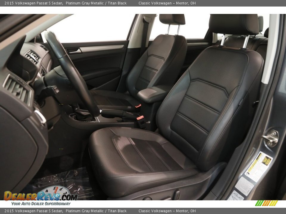 2015 Volkswagen Passat S Sedan Platinum Gray Metallic / Titan Black Photo #5
