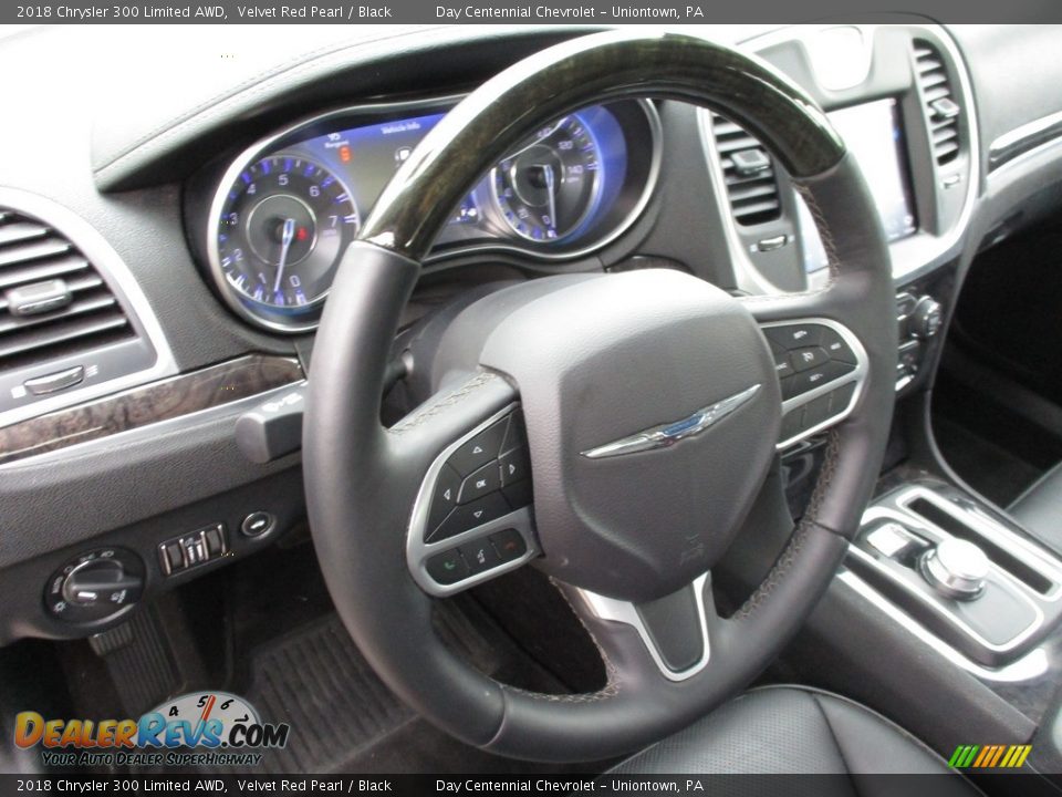 2018 Chrysler 300 Limited AWD Steering Wheel Photo #32