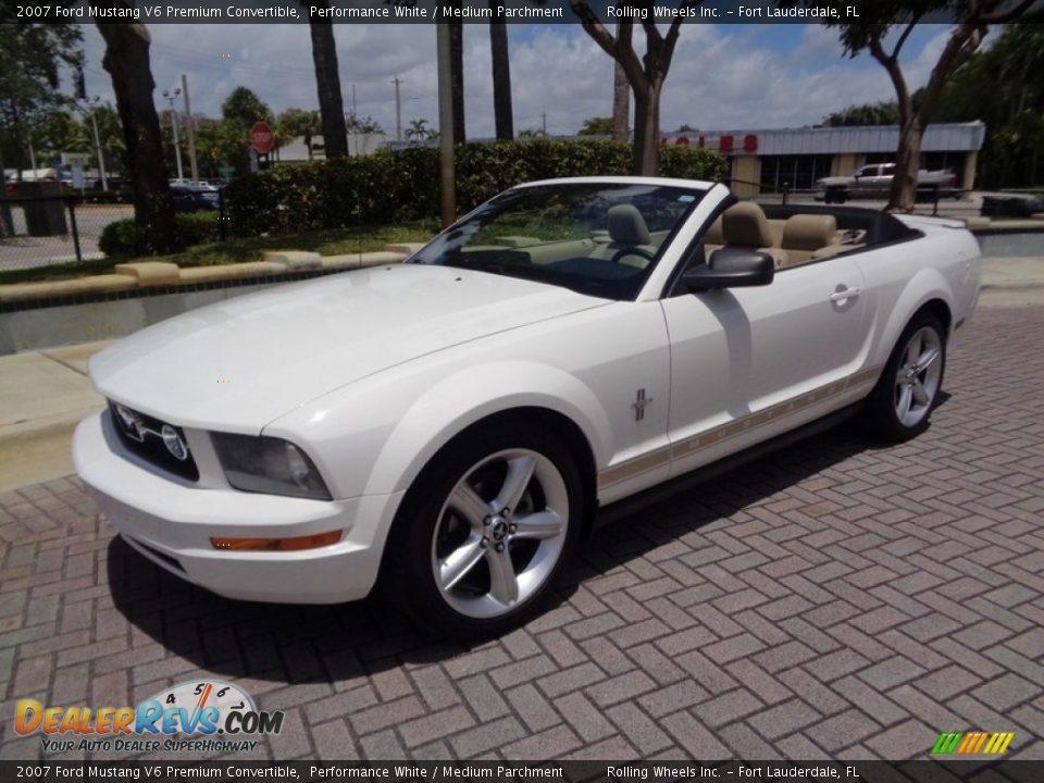 2007 Ford Mustang V6 Premium Convertible Performance White / Medium Parchment Photo #5