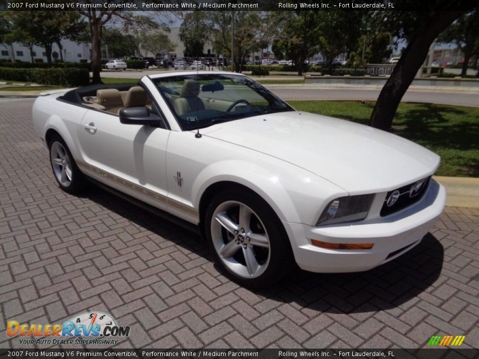 2007 Ford Mustang V6 Premium Convertible Performance White / Medium Parchment Photo #9