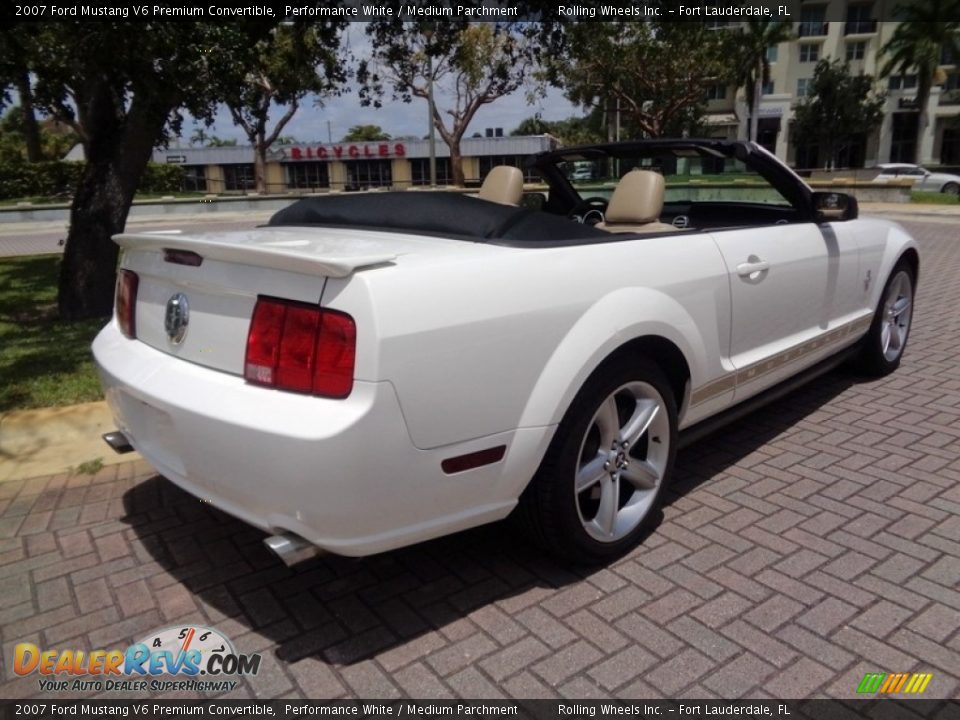 2007 Ford Mustang V6 Premium Convertible Performance White / Medium Parchment Photo #13