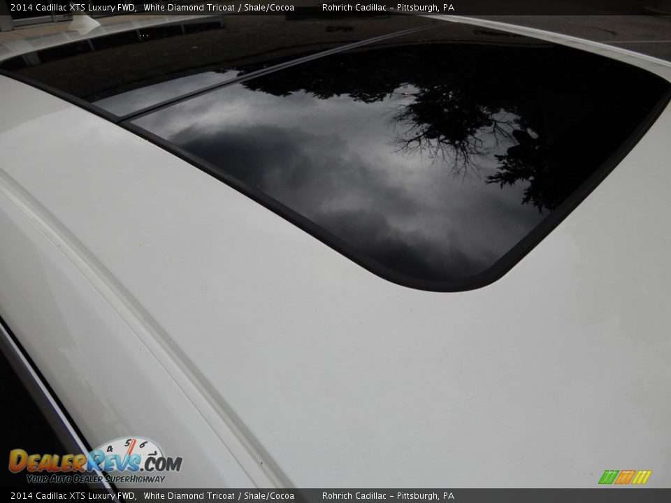 2014 Cadillac XTS Luxury FWD White Diamond Tricoat / Shale/Cocoa Photo #14