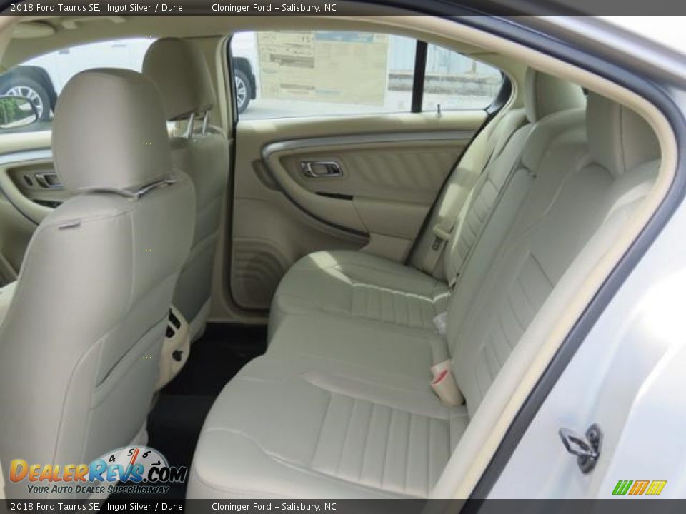 Rear Seat of 2018 Ford Taurus SE Photo #6