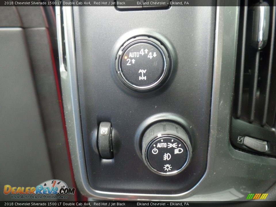 2018 Chevrolet Silverado 1500 LT Double Cab 4x4 Red Hot / Jet Black Photo #25
