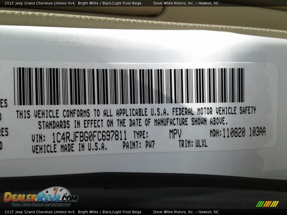 2015 Jeep Grand Cherokee Limited 4x4 Bright White / Black/Light Frost Beige Photo #34