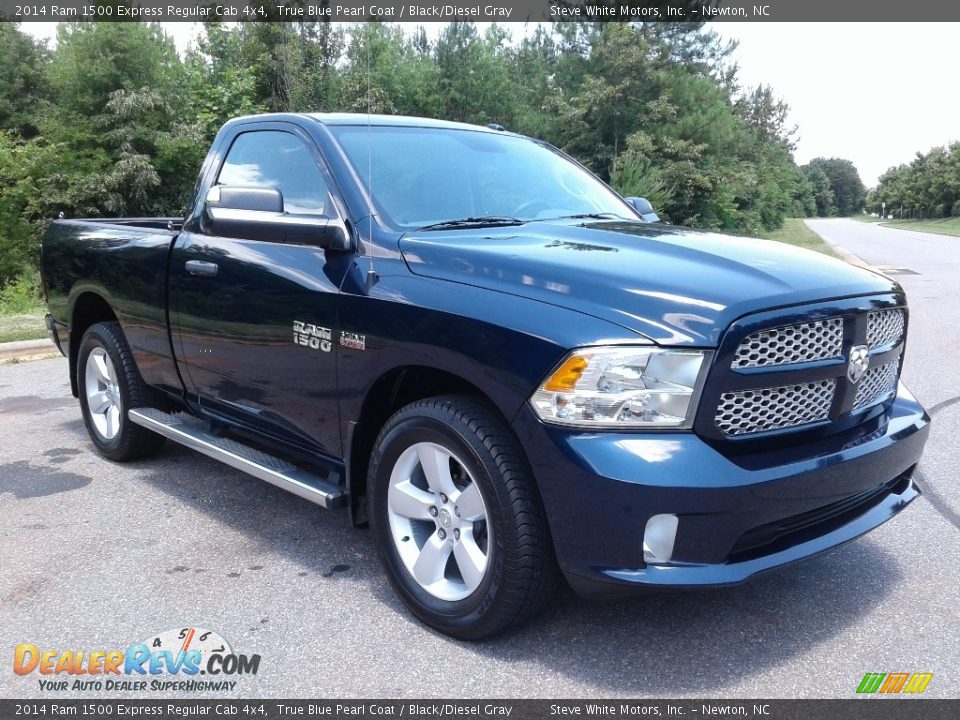 2014 Ram 1500 Express Regular Cab 4x4 True Blue Pearl Coat / Black/Diesel Gray Photo #4