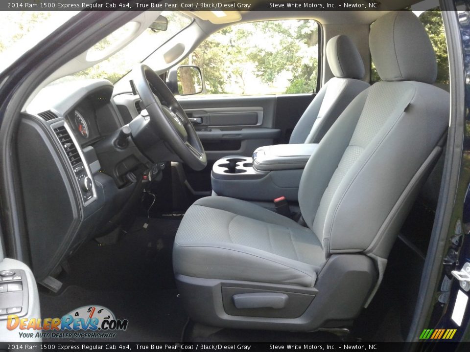 2014 Ram 1500 Express Regular Cab 4x4 True Blue Pearl Coat / Black/Diesel Gray Photo #10