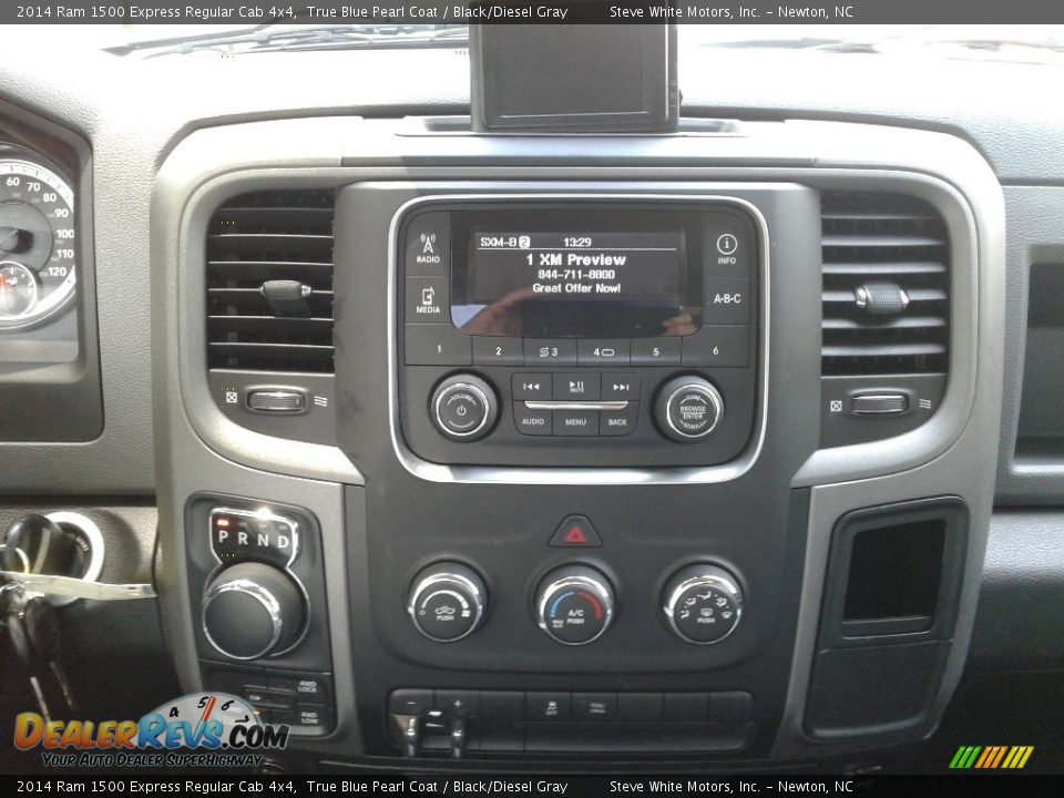 2014 Ram 1500 Express Regular Cab 4x4 True Blue Pearl Coat / Black/Diesel Gray Photo #17
