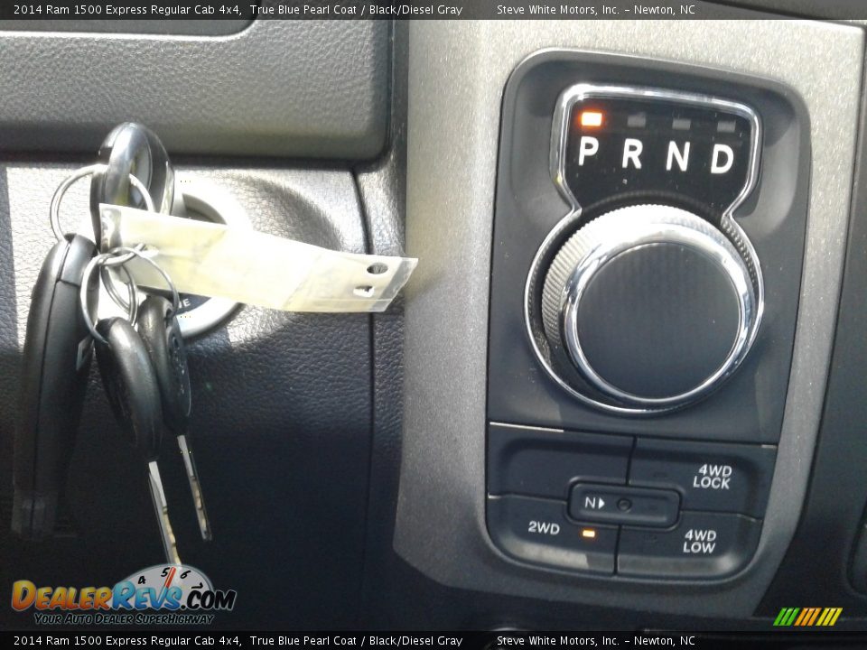 2014 Ram 1500 Express Regular Cab 4x4 True Blue Pearl Coat / Black/Diesel Gray Photo #20