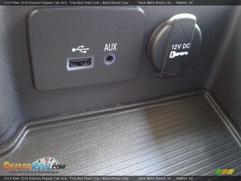 2014 Ram 1500 Express Regular Cab 4x4 True Blue Pearl Coat / Black/Diesel Gray Photo #22