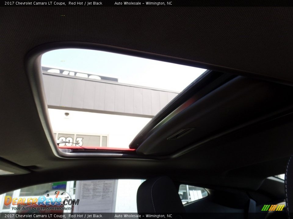 2017 Chevrolet Camaro LT Coupe Red Hot / Jet Black Photo #10