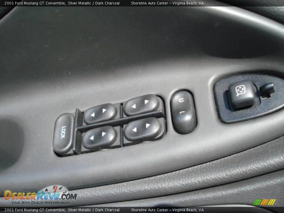2001 Ford Mustang GT Convertible Silver Metallic / Dark Charcoal Photo #13