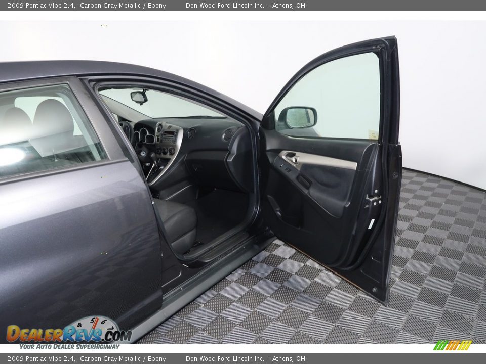 2009 Pontiac Vibe 2.4 Carbon Gray Metallic / Ebony Photo #26