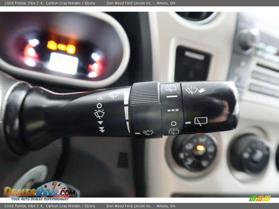2009 Pontiac Vibe 2.4 Carbon Gray Metallic / Ebony Photo #28