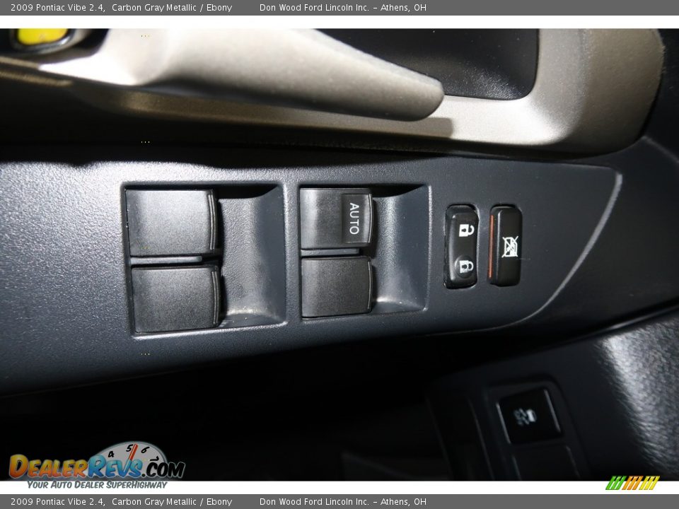 2009 Pontiac Vibe 2.4 Carbon Gray Metallic / Ebony Photo #30