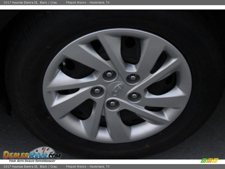 2017 Hyundai Elantra SE Black / Gray Photo #6