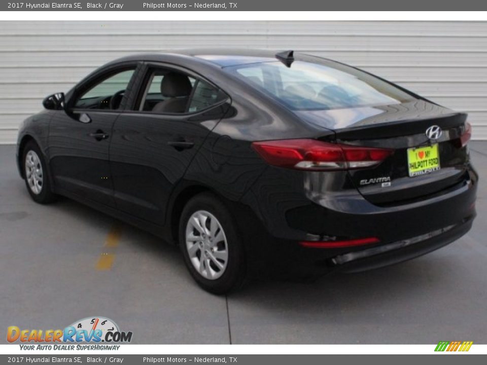 2017 Hyundai Elantra SE Black / Gray Photo #8