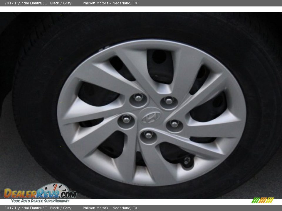 2017 Hyundai Elantra SE Black / Gray Photo #12