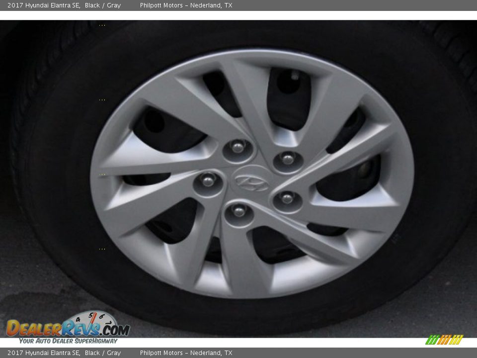 2017 Hyundai Elantra SE Black / Gray Photo #13
