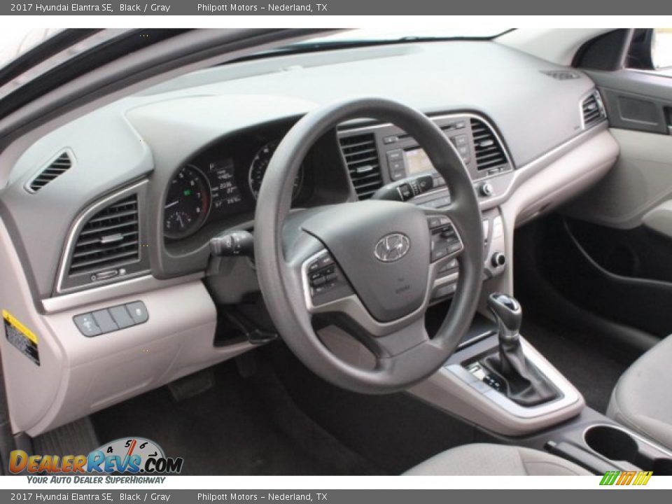 2017 Hyundai Elantra SE Black / Gray Photo #15