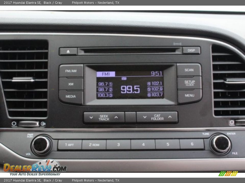 2017 Hyundai Elantra SE Black / Gray Photo #17