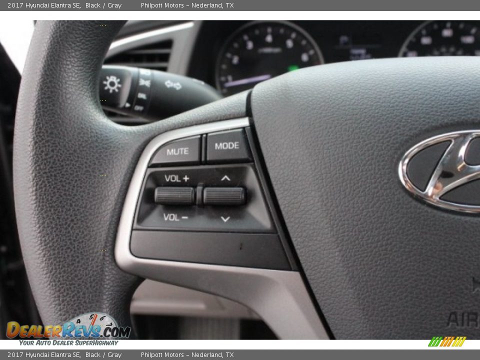 2017 Hyundai Elantra SE Black / Gray Photo #20
